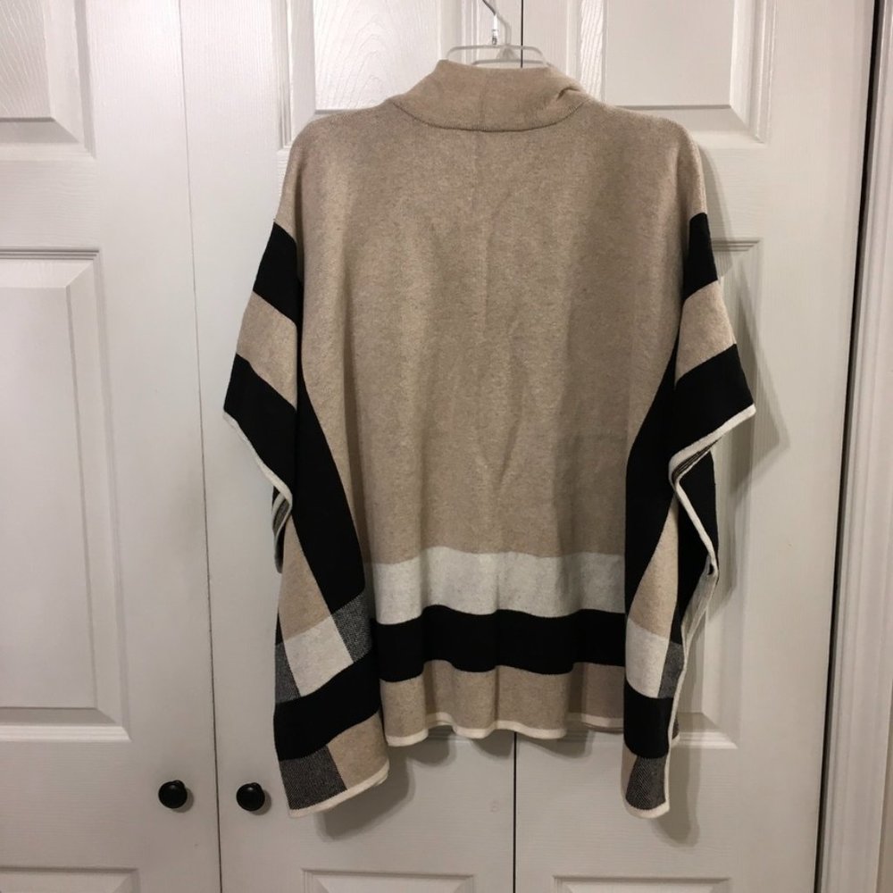 Jones of New York Shawl/Cardigan - Picture 4 of 7